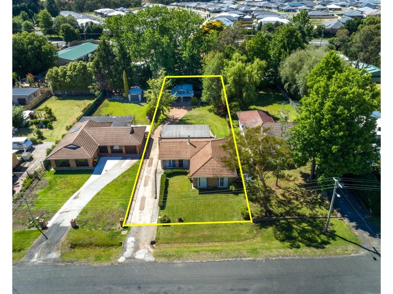 37 BIGGERA STREET, Braemar NSW 2575