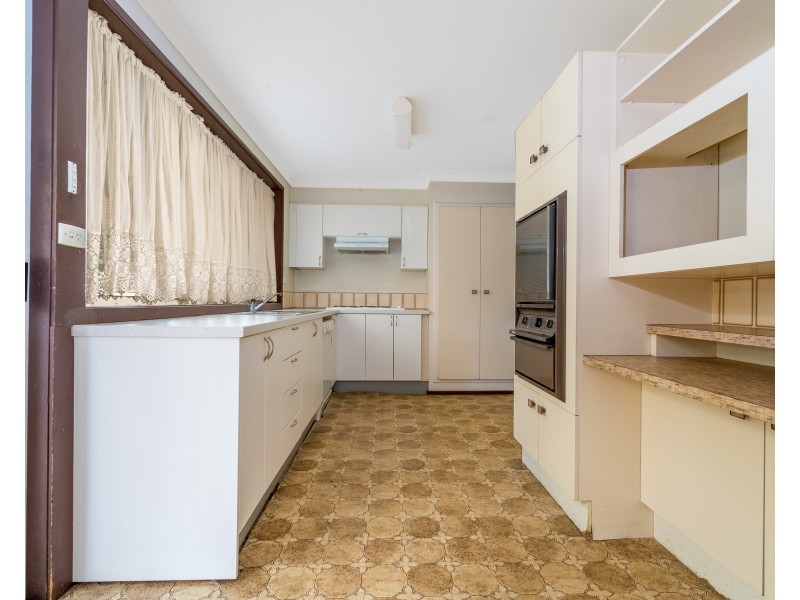 37 BIGGERA STREET, Braemar NSW 2575