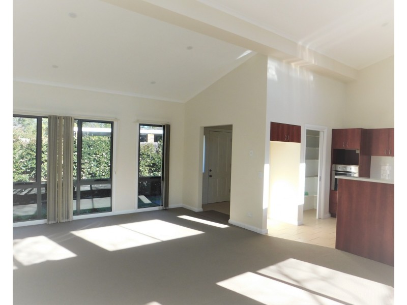 2/55 BIGGERA STREET, Braemar NSW 2575