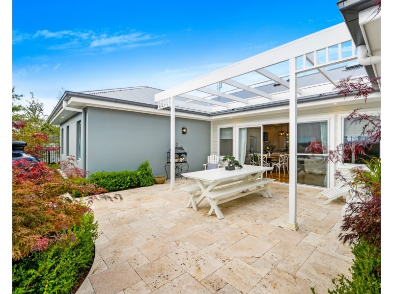 1 GLENROWAN GROVE, Bowral NSW 2576