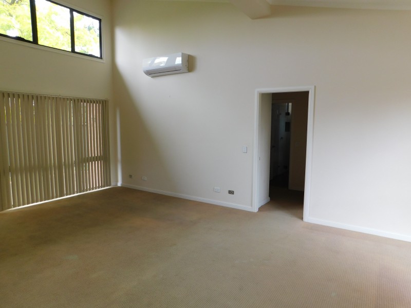 2/55 Biggera Street, Braemar NSW 2575