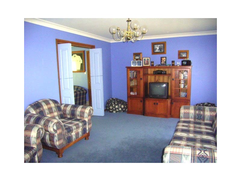 6 Western Road, Yerrinbool NSW 2575