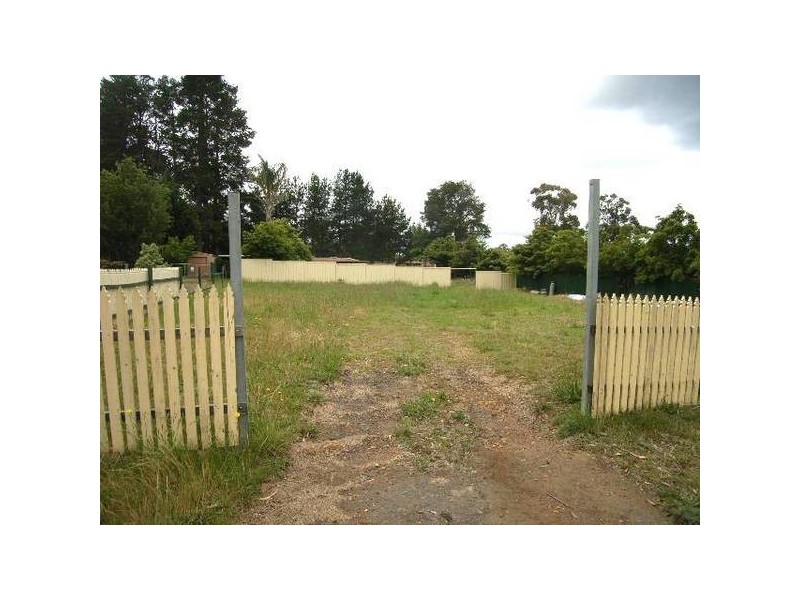 14 Telopea Road, Hill Top NSW 2575