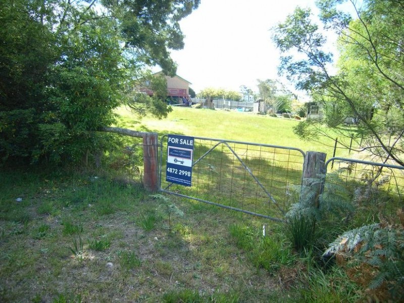 12 Vera Street, Hill Top NSW 2575