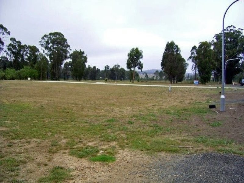 6 Railway Terrace, Willow Vale NSW 2575