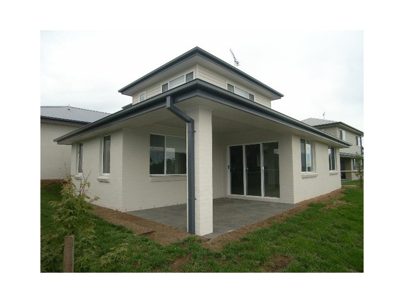 House 1/51 Robinia Drive, Bowral NSW 2576