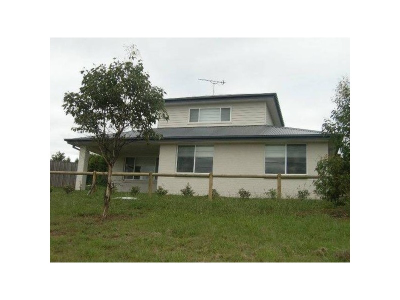 House 4 Robinia Drive, Bowral NSW 2576