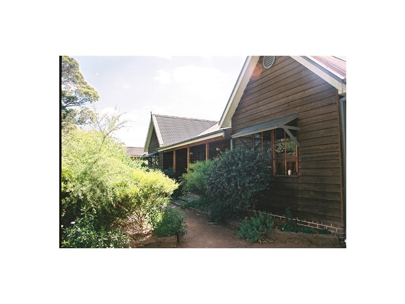 24 Jasmine Street, Colo Vale NSW 2575