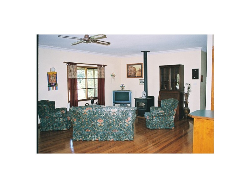 24 Jasmine Street, Colo Vale NSW 2575