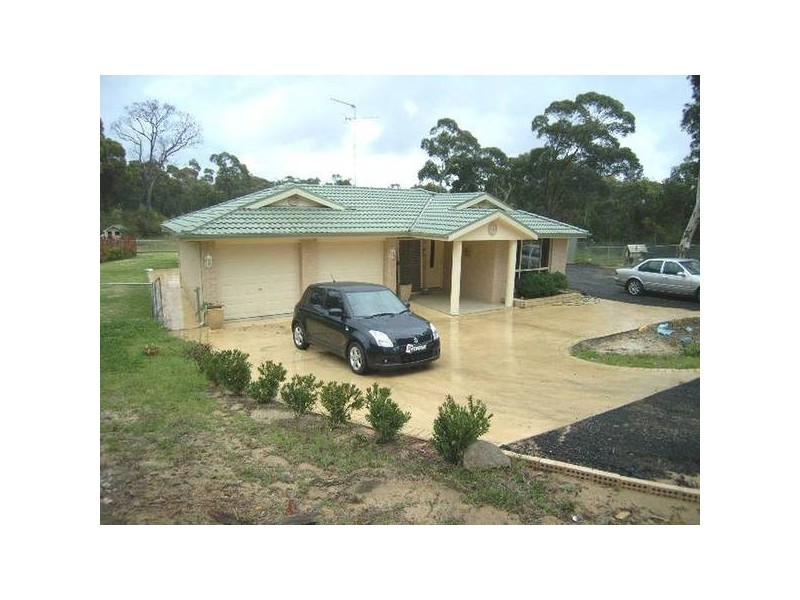 2 Wattle Ridge Road, Hill Top NSW 2575