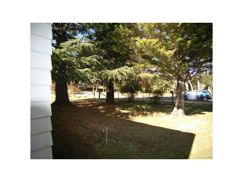 32 Wattle Street, Colo Vale NSW 2575
