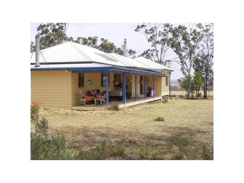 94 Long Point Road, Tallong NSW 2579