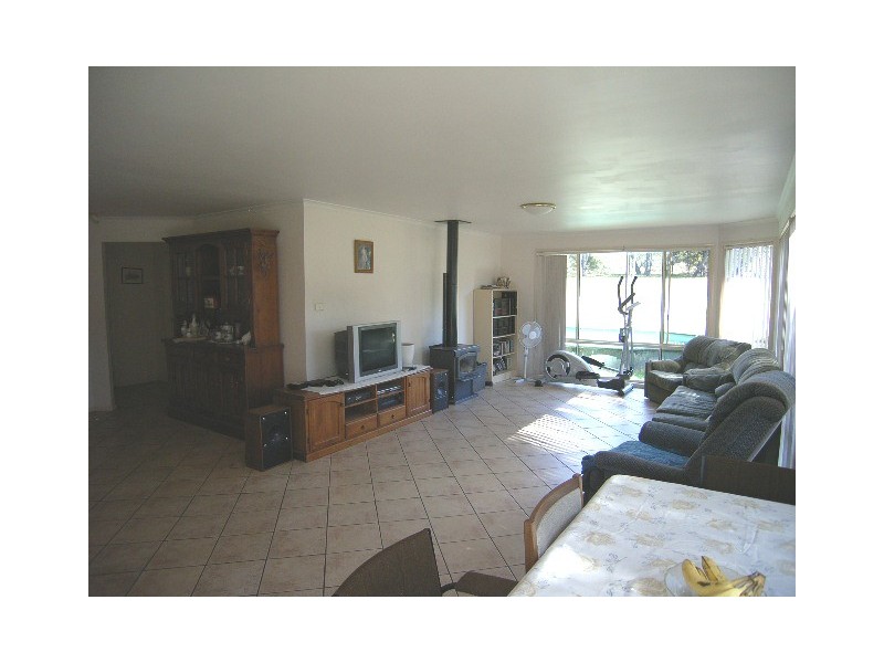 23 Lyrebird Close, Hill Top NSW 2575