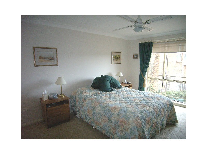 8/23 Oxley Drive, Bowral NSW 2576