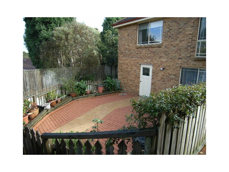 8/23 Oxley Drive, Bowral NSW 2576