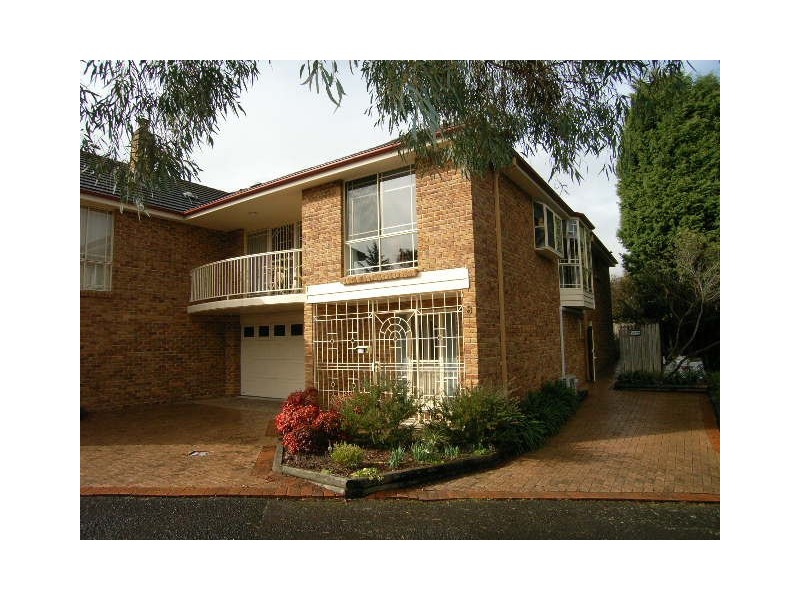 8/23 Oxley Drive, Bowral NSW 2576