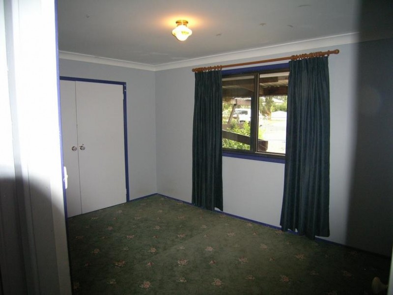 16 Samuel Street, Hill Top NSW 2575