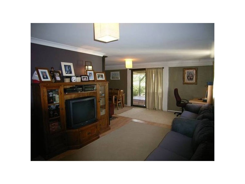 33 Stanley Street, Hill Top NSW 2575