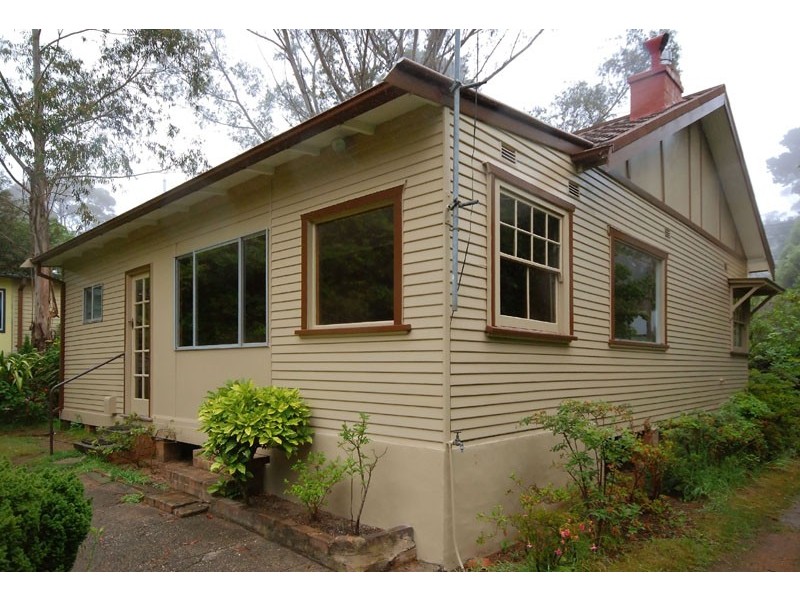 6 Eumemmering St, Medlow Bath NSW 2780