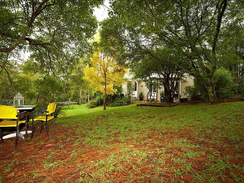 4 Walmer Crescent, Wentworth Falls NSW 2782