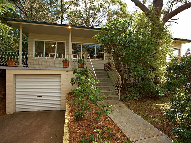 6 Tarella Road, Wentworth Falls NSW 2782