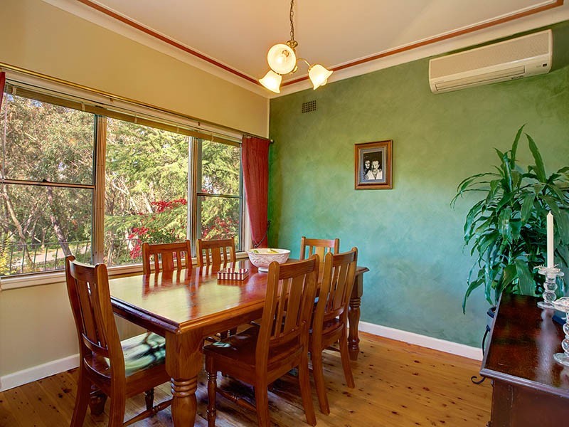 6 Tarella Road, Wentworth Falls NSW 2782