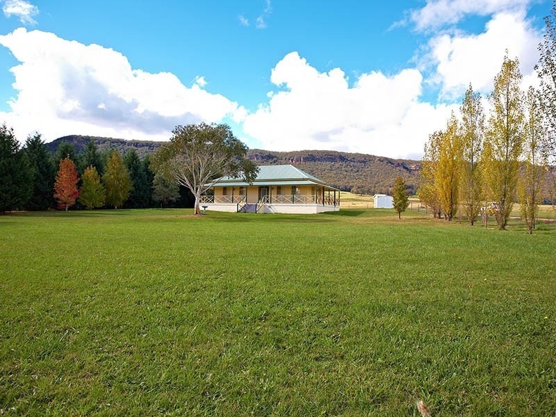 42 Ambermere Drive, Little Hartley NSW 2790