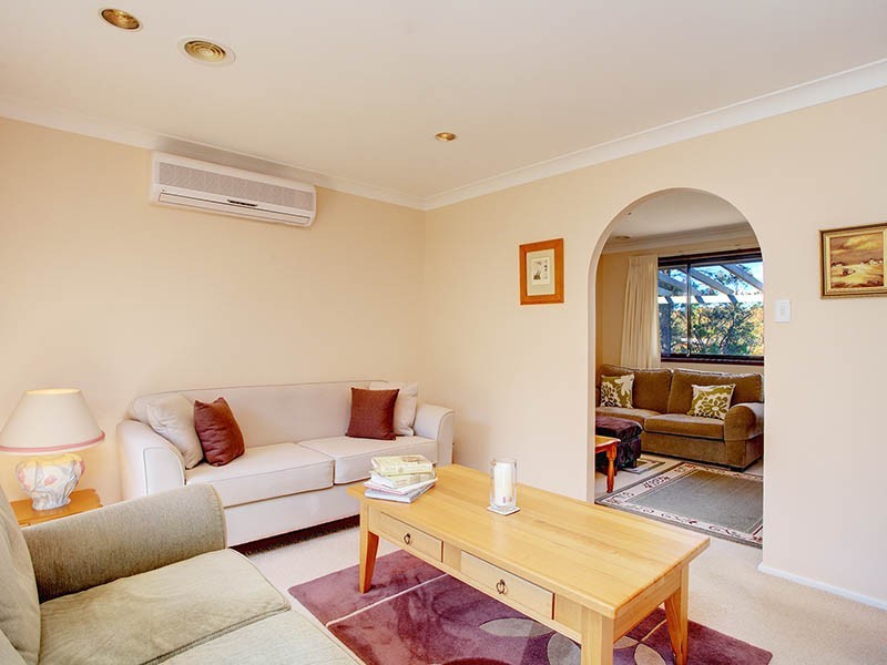 20 Kitchener Road, Wentworth Falls NSW 2782