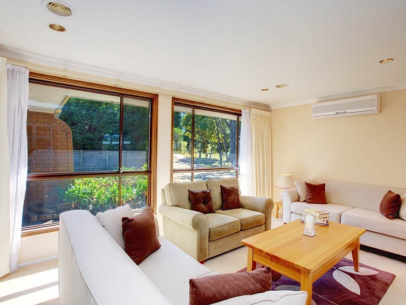20 Kitchener Road, Wentworth Falls NSW 2782