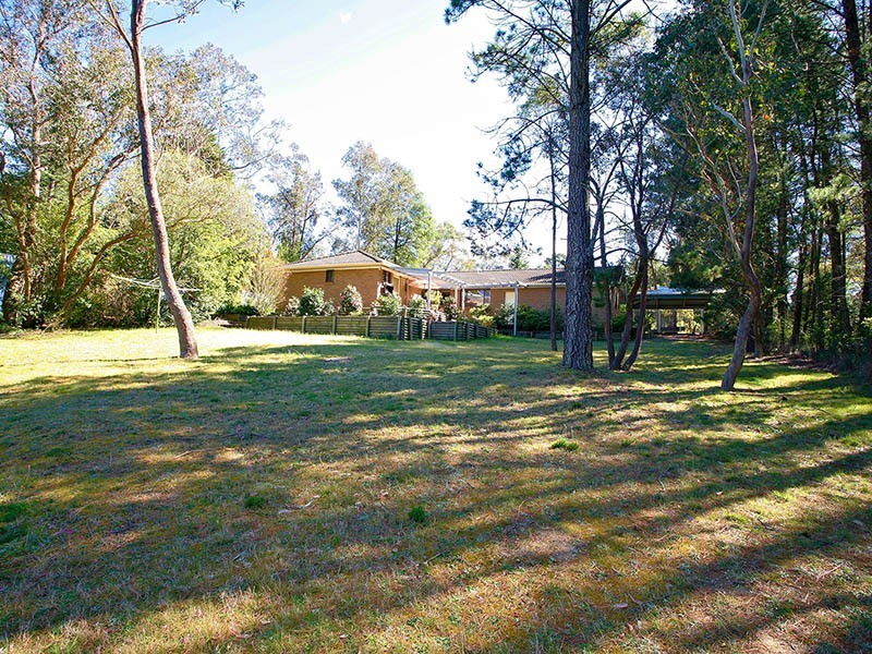 20 Kitchener Road, Wentworth Falls NSW 2782