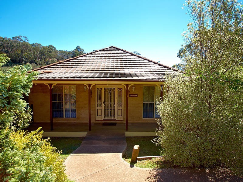 11 Hester Place, Leura NSW 2780