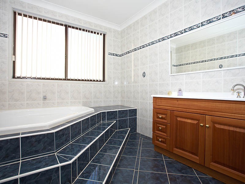 31-33 Taylors Road, Woodford NSW 2778