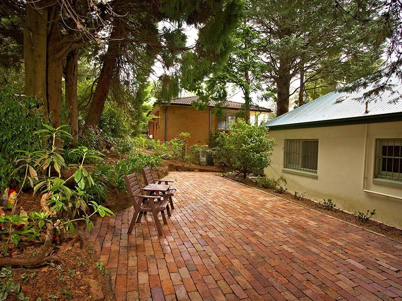 29 Carrington Avenue, Katoomba NSW 2780