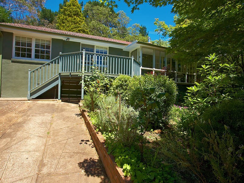 19 Days Crescent, Blackheath NSW 2785