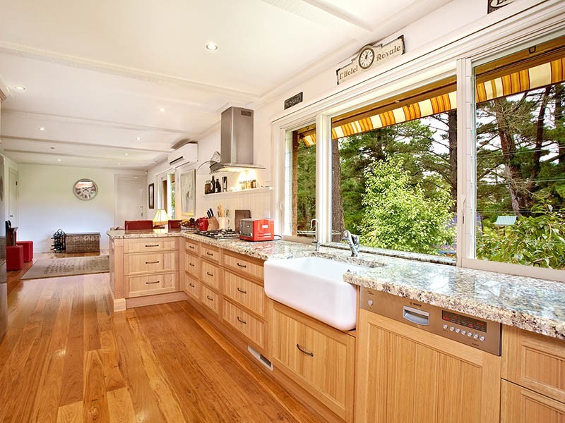 17 Sublime Point Road, Leura NSW 2780