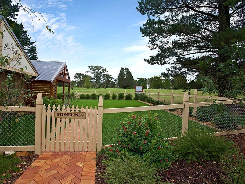 17 Sublime Point Road, Leura NSW 2780