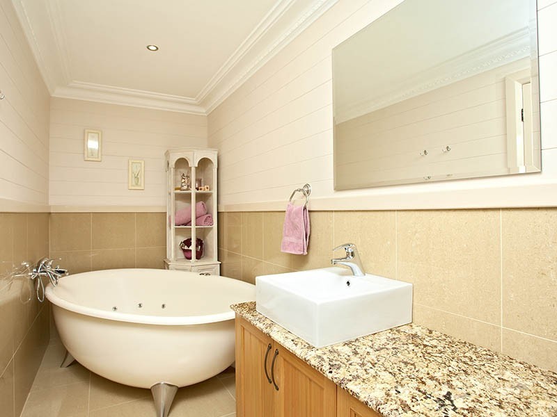 17 Sublime Point Road, Leura NSW 2780