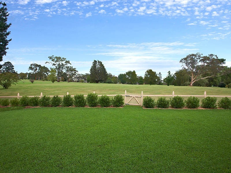 17 Sublime Point Road, Leura NSW 2780