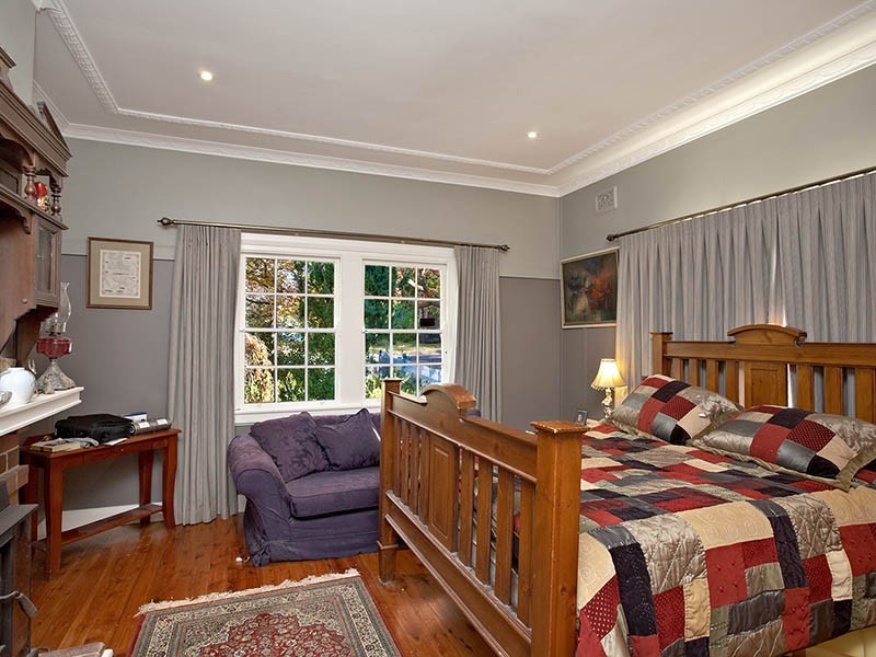 16 Belvidere Avenue, Blackheath NSW 2785