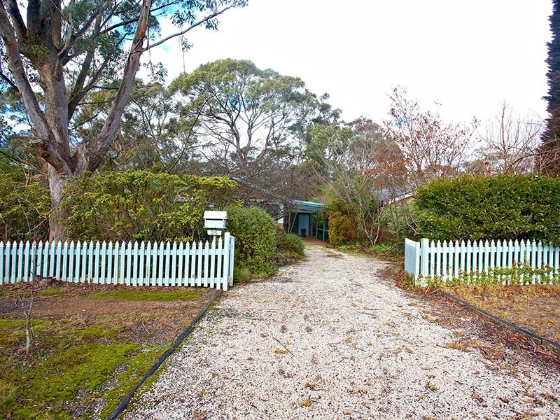 25 Braeside Street, Blackheath NSW 2785