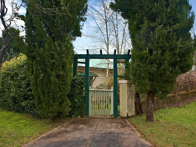 19 Kundibar Street, Katoomba NSW 2780