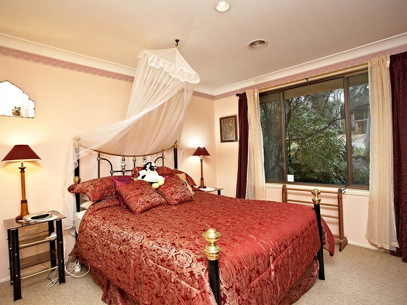 14 Blue Gum Avenue, Medlow Bath NSW 2780