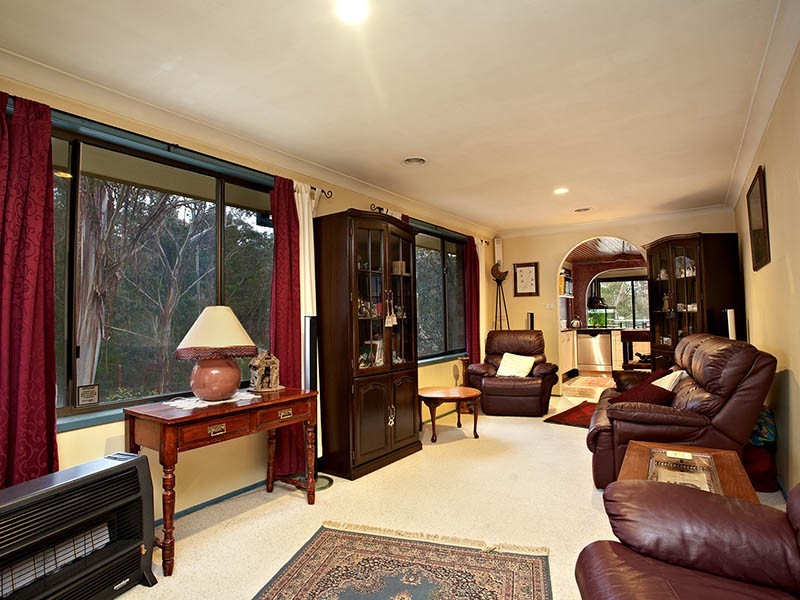 14 Blue Gum Avenue, Medlow Bath NSW 2780