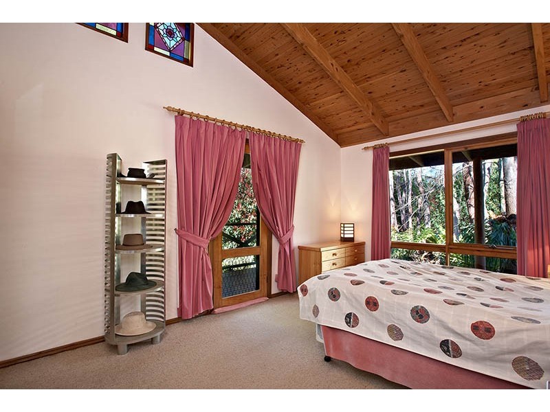 39 Somme Avenue, Wentworth Falls NSW 2782