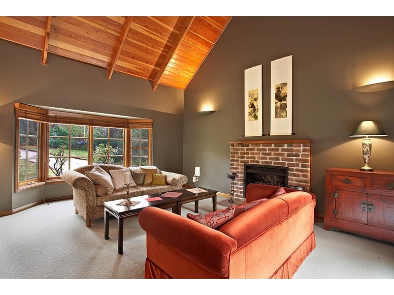 26 Jamieson Street, Wentworth Falls NSW 2782