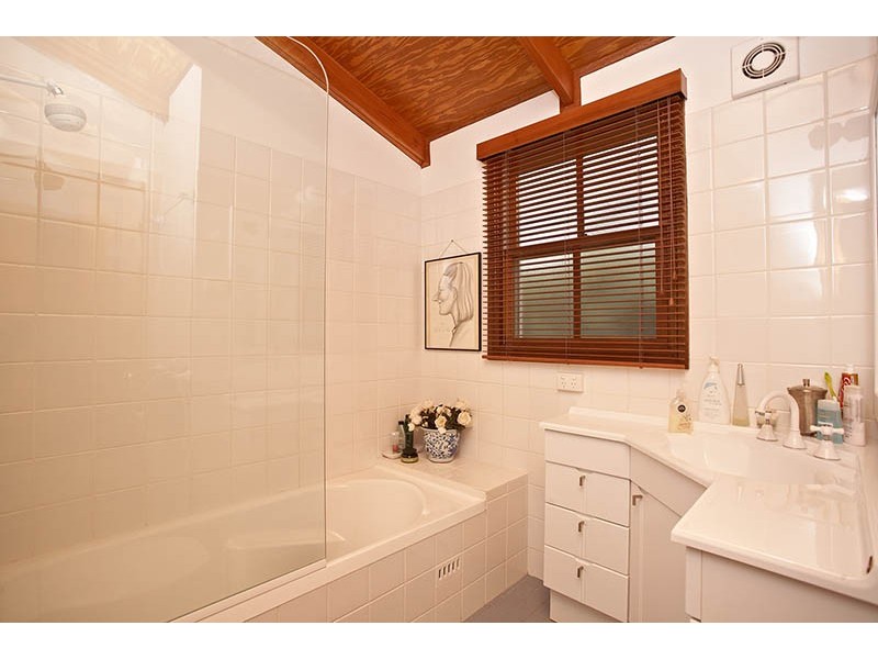 26 Jamieson Street, Wentworth Falls NSW 2782