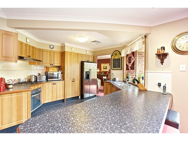 8 Albert Road, Bullaburra NSW 2784