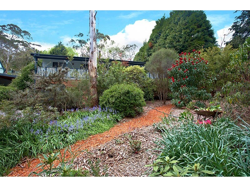 17 Marmion Road, Leura NSW 2780