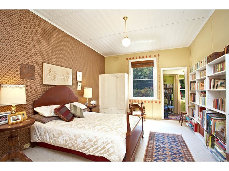 25 Cascade Street, Wentworth Falls NSW 2782