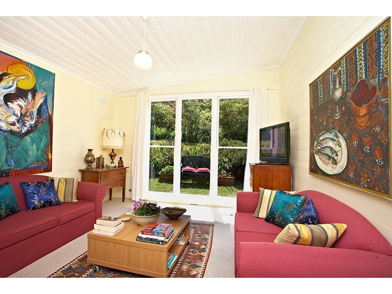 25 Cascade Street, Wentworth Falls NSW 2782